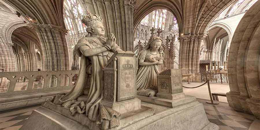 Los restos de Luis 16 se encuentran en la iglesia de Saint Denis.