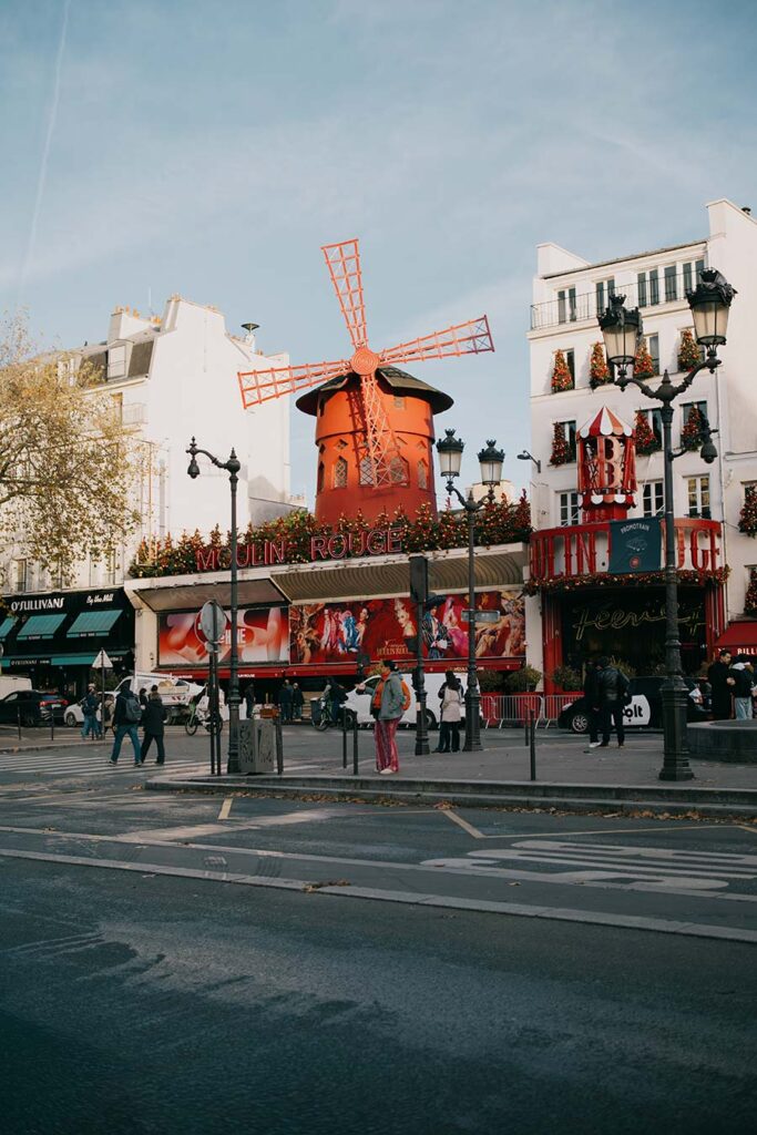 Qué ver en París en español. Tour de Montmartre el barrio de los artistas. Qué ver en París en español. Tour de Montmartre el barrio de los artistas.